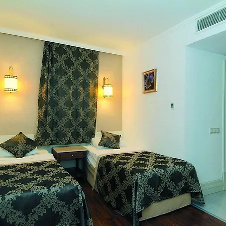 Resort Alba Queen 5*