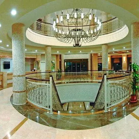 Resort Alba Queen Side